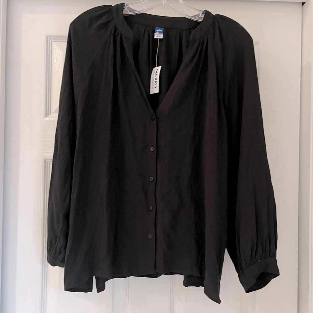 Old Navy Black Button-Up Vneck shirt